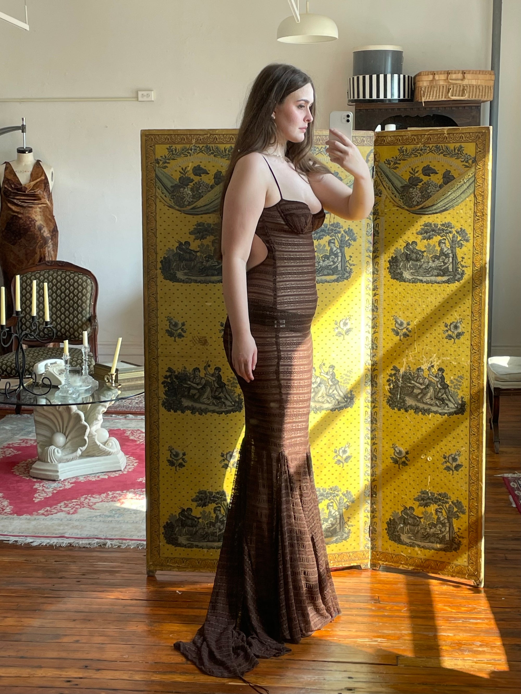 Sample Ladder Lace Gown Brown M
