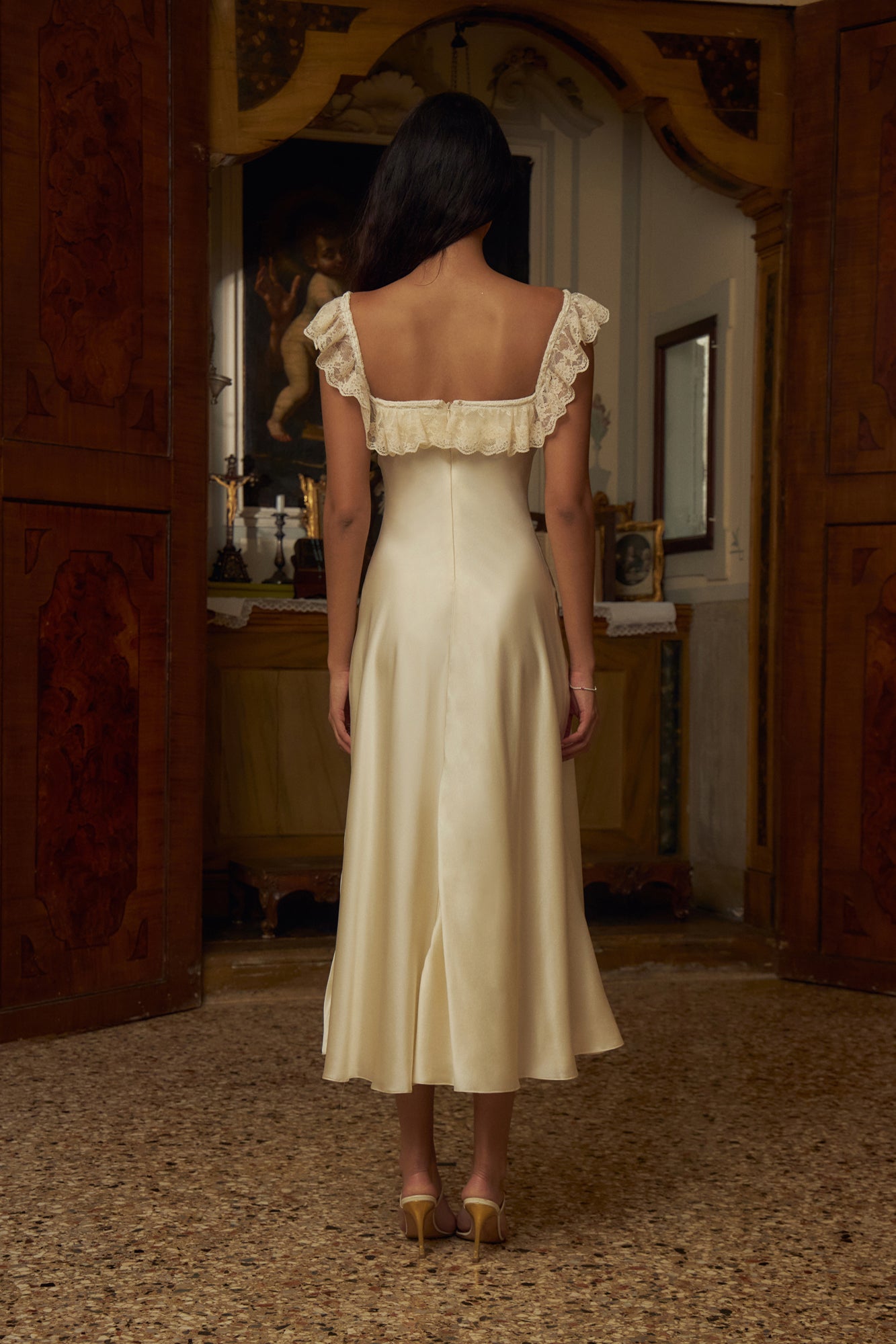 Mirror Palais Sonata Lady Length Dress Back in Creme